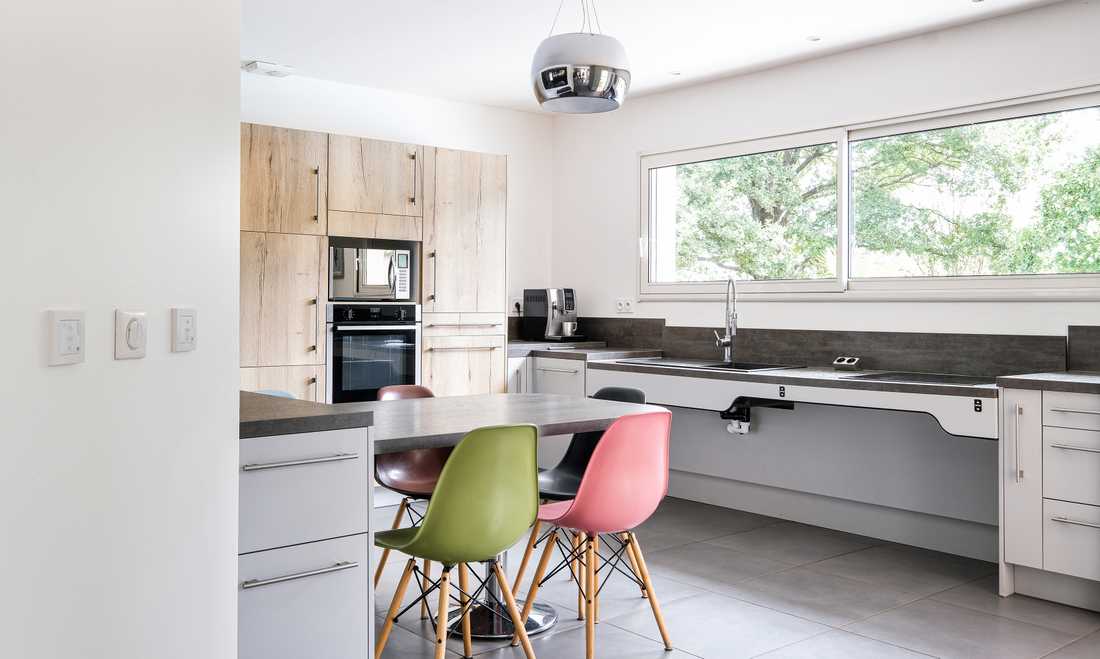 Design of a kitchen accessible to people with disabilities and people with reduced mobility (PRM) by an interior designer in Nantes