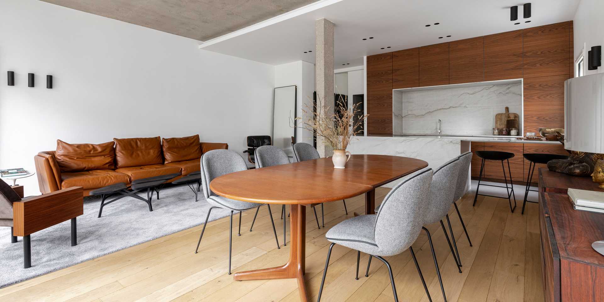 Living room with open kitchen designed by an interior designer in Nantes