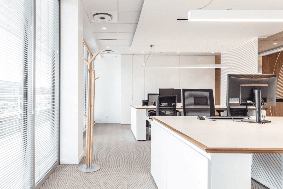 Corporate office space interior design in Nantes