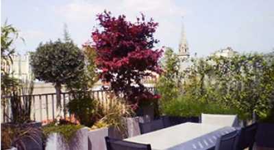 Aménagement paysager d'une terrasse avec vue à Nantes