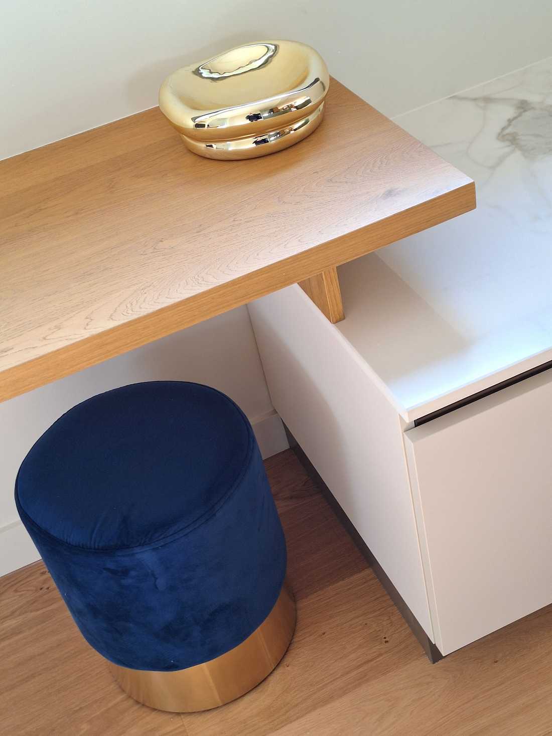 Détail de la cuisine aménagée sur mesure par un architecte d'intérieur à Nantes