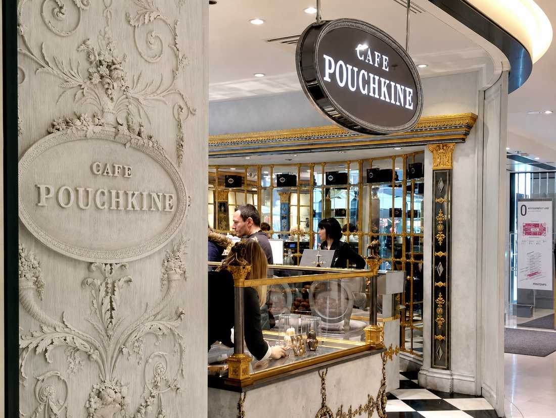 Aménagement d'un café par un architecte spécialiste de l'architecture commerciale in Nantes