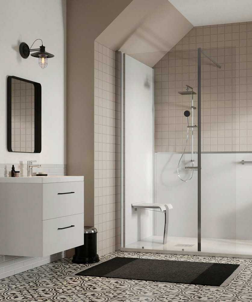 Salle de bain PMR aménagé par un architecte d'intérieur en Loire Atlantique