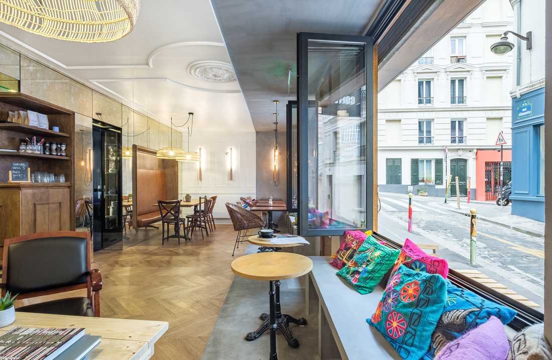 Haussmann style cafe-restaurant interior design in Nantes