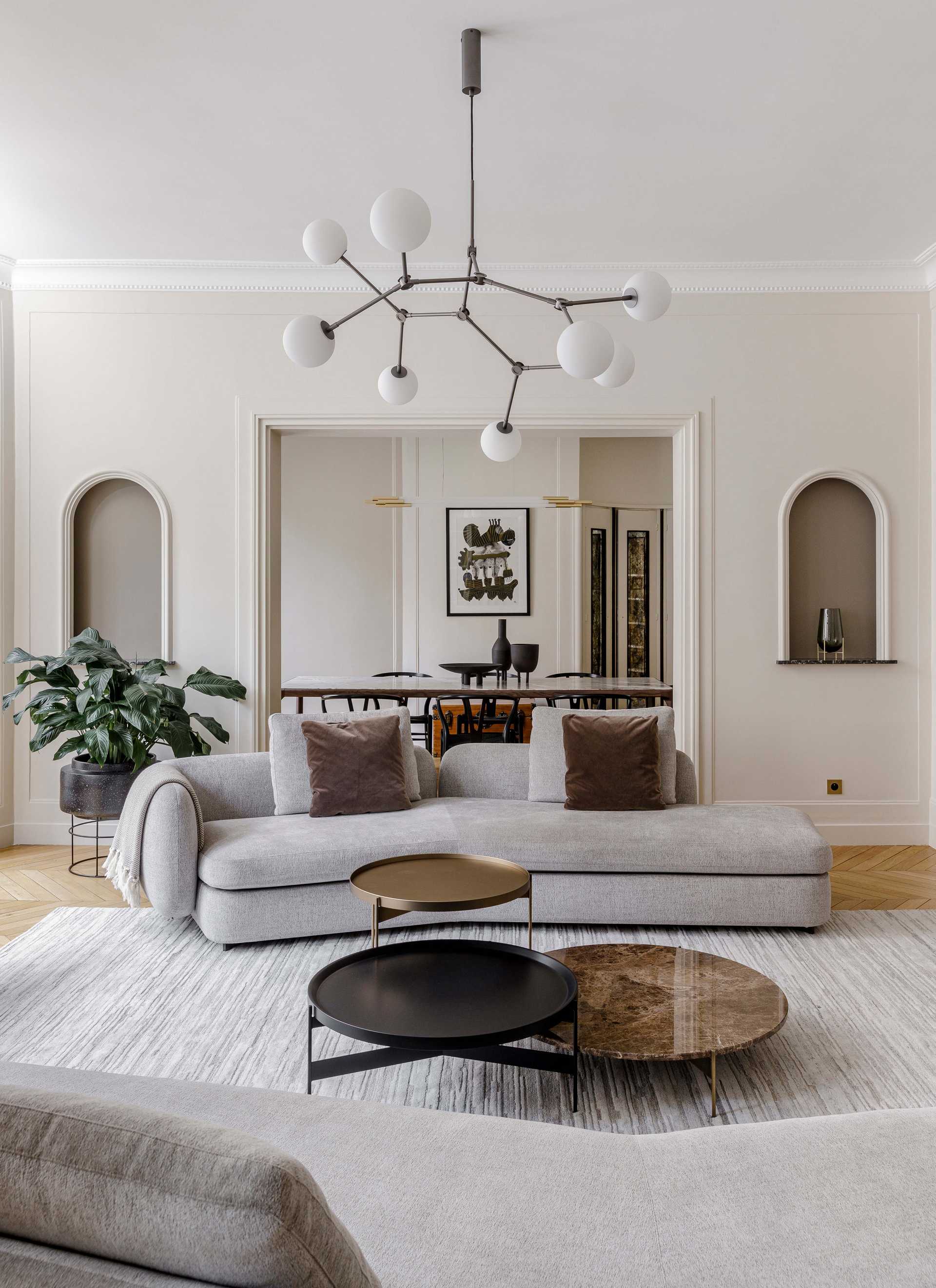 Salon d'un appartement ancien décoré par un décorateur d'intérieur nantais