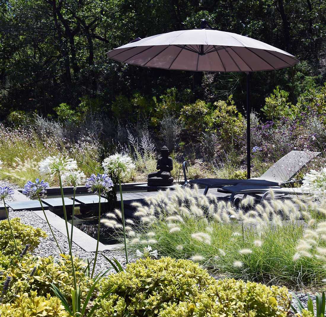 Jardin zen aménagé par un concepteur paysagiste à Nantes