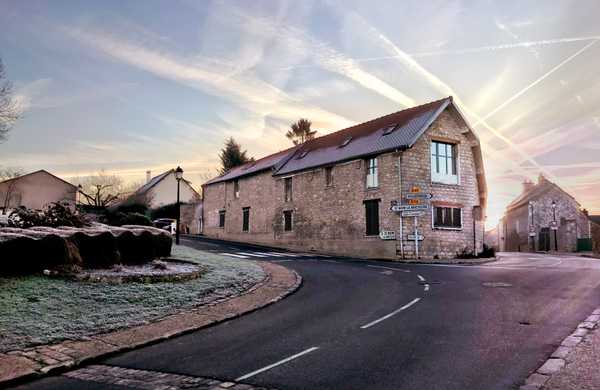 Contemporary restructuring of a farmhouse