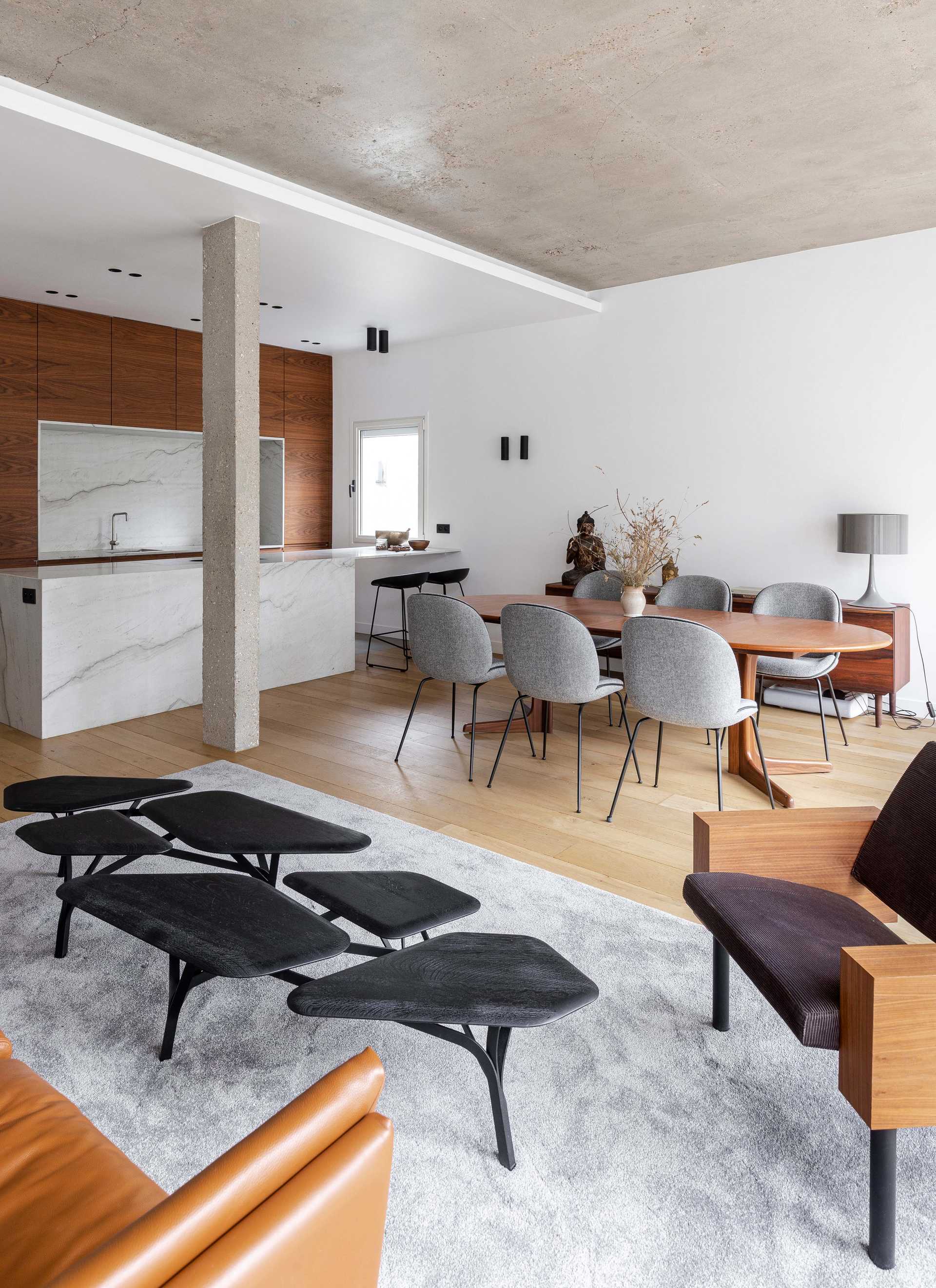 Modern living room in an apartment designed by an interior designer in Nantes