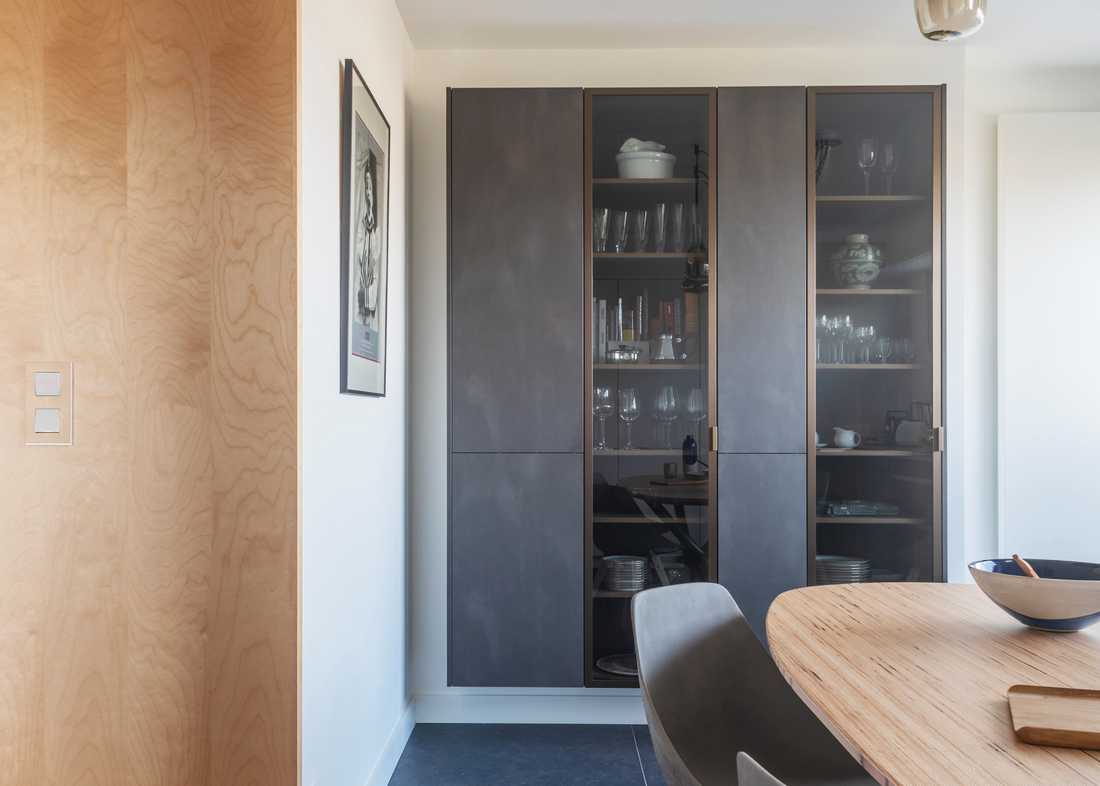 Rangements dans la salle-à-manger