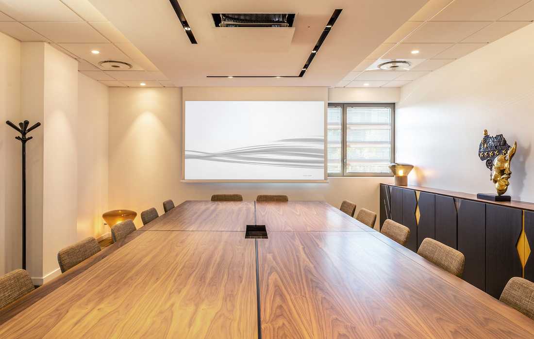 Salle de réunion aménagé par un architecte d'intérieur à Nantes
